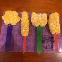 ایده خلاقانه ناگت چوبی با پودر سوخاری تام توز! ایده خلاقانه ناگت چوبی با پودر سوخاری تام توز!